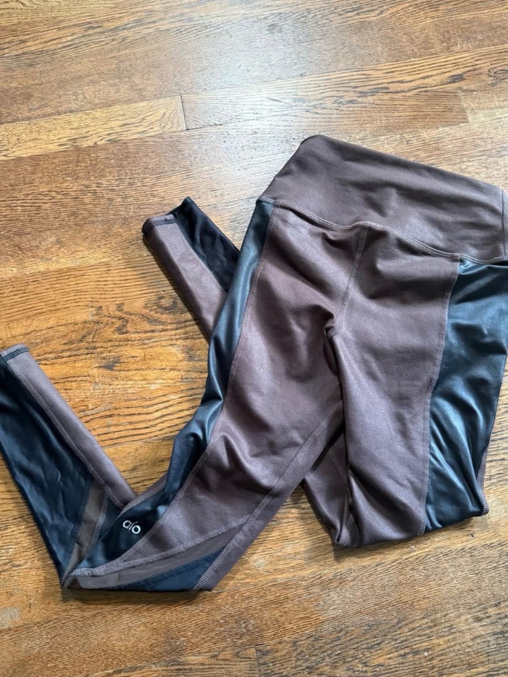 ALO Yoga Brown and Black Paneled Leggings